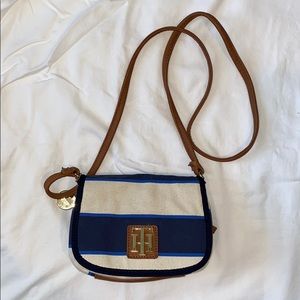 Tommy Hilfiger Crossbody Bag